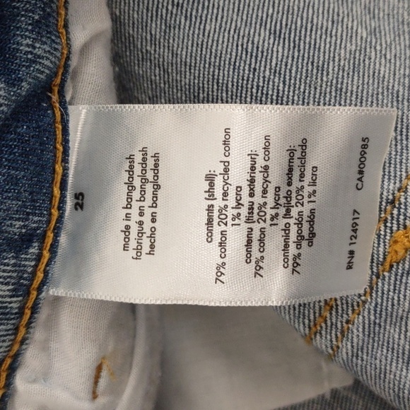 New WeWoreWhat Rolled Shorty Size 25 - Picture 10 of 10